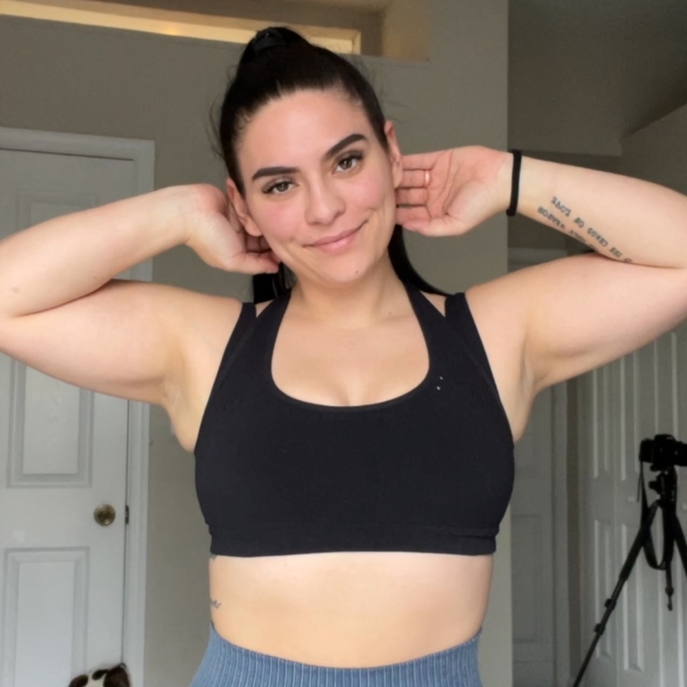 Fabletics sports bra